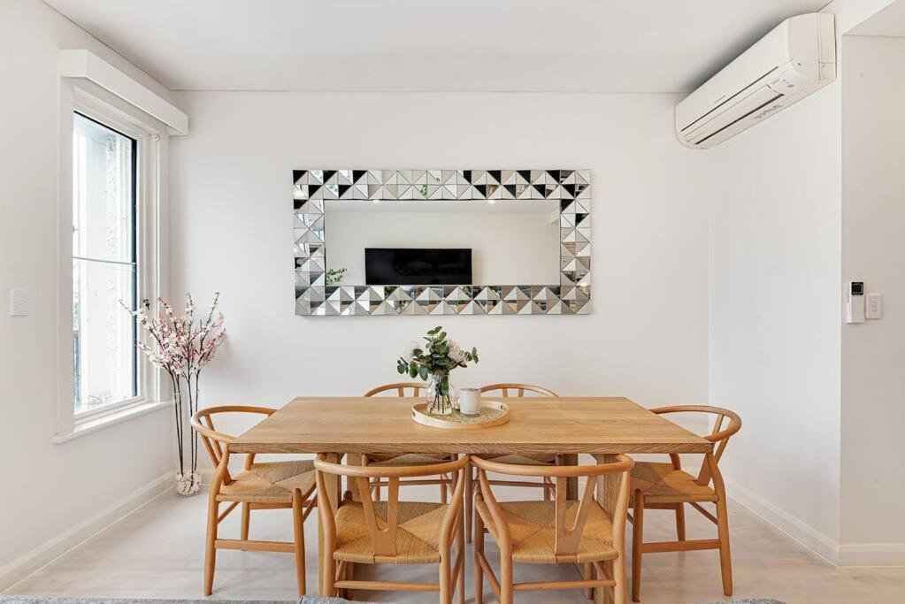 Hazel U2 Beachfront With Balcony And 2 Bedrooms *